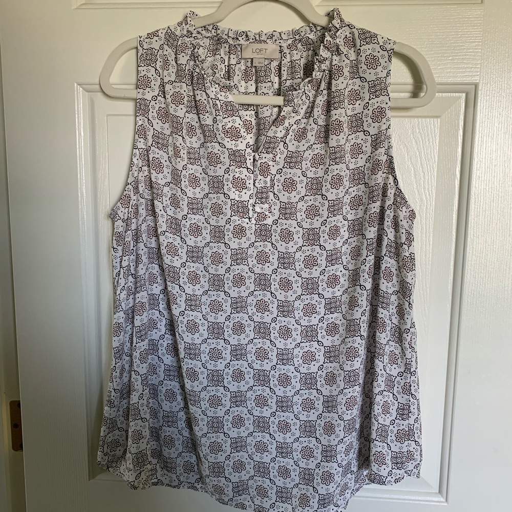 LOFT Outlet Button Detail Sleeveless Top